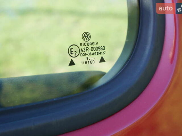 Красный Фольксваген Гольф, объемом двигателя 1.6 л и пробегом 225 тыс. км за 4150 $, фото 54 на Automoto.ua