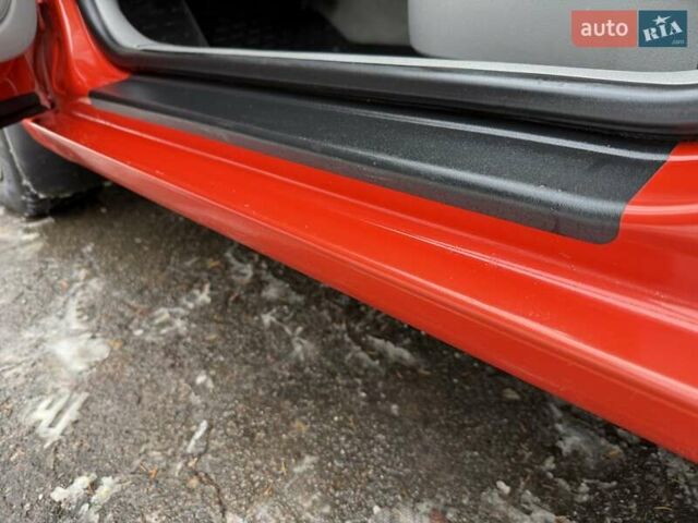 Червоний Фольксваген Гольф, об'ємом двигуна 1.6 л та пробігом 184 тис. км за 4100 $, фото 67 на Automoto.ua
