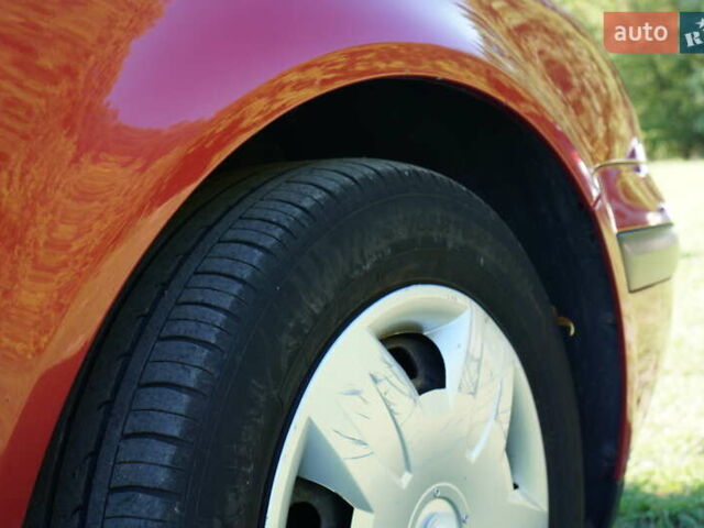 Красный Фольксваген Гольф, объемом двигателя 1.6 л и пробегом 225 тыс. км за 4150 $, фото 39 на Automoto.ua