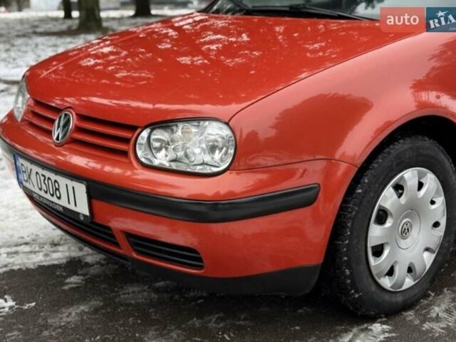 Червоний Фольксваген Гольф, об'ємом двигуна 1.6 л та пробігом 185 тис. км за 5250 $, фото 6 на Automoto.ua