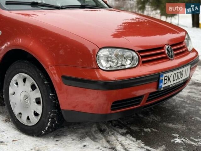 Червоний Фольксваген Гольф, об'ємом двигуна 1.6 л та пробігом 185 тис. км за 5250 $, фото 5 на Automoto.ua