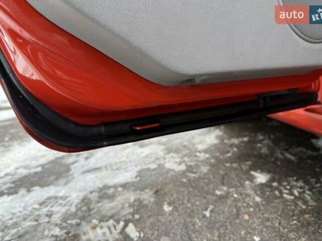 Червоний Фольксваген Гольф, об'ємом двигуна 1.6 л та пробігом 185 тис. км за 5250 $, фото 34 на Automoto.ua