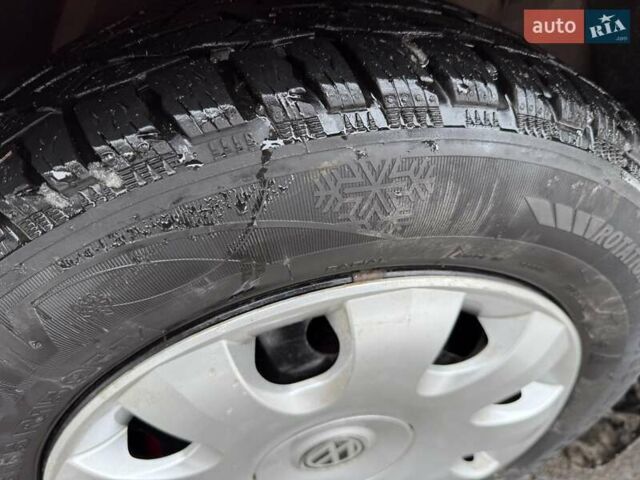 Червоний Фольксваген Гольф, об'ємом двигуна 1.6 л та пробігом 184 тис. км за 4100 $, фото 75 на Automoto.ua