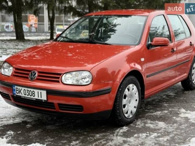 Червоний Фольксваген Гольф, об'ємом двигуна 1.6 л та пробігом 185 тис. км за 5250 $, фото 4 на Automoto.ua