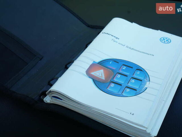 Красный Фольксваген Гольф, объемом двигателя 1.6 л и пробегом 225 тыс. км за 4150 $, фото 87 на Automoto.ua