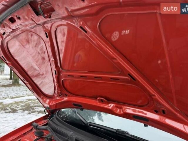 Червоний Фольксваген Гольф, об'ємом двигуна 1.6 л та пробігом 185 тис. км за 5250 $, фото 26 на Automoto.ua