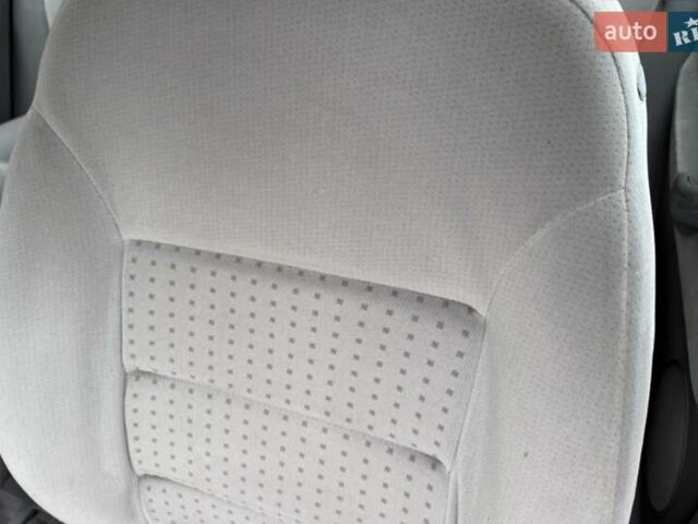 Червоний Фольксваген Гольф, об'ємом двигуна 1.6 л та пробігом 185 тис. км за 5250 $, фото 39 на Automoto.ua