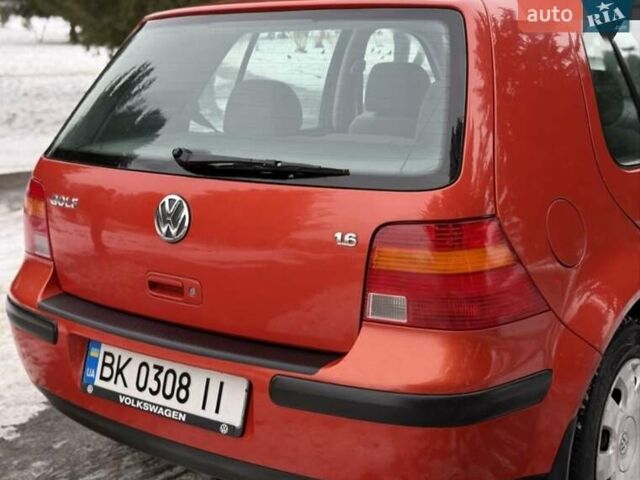 Червоний Фольксваген Гольф, об'ємом двигуна 1.6 л та пробігом 185 тис. км за 5250 $, фото 20 на Automoto.ua