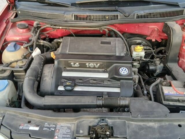 Червоний Фольксваген Гольф, об'ємом двигуна 1.4 л та пробігом 168 тис. км за 3850 $, фото 1 на Automoto.ua