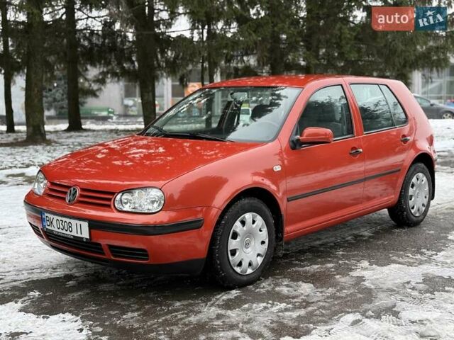 Червоний Фольксваген Гольф, об'ємом двигуна 1.6 л та пробігом 184 тис. км за 4100 $, фото 2 на Automoto.ua