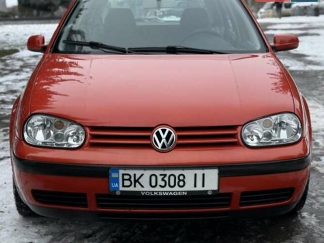 Червоний Фольксваген Гольф, об'ємом двигуна 1.6 л та пробігом 185 тис. км за 5250 $, фото 2 на Automoto.ua
