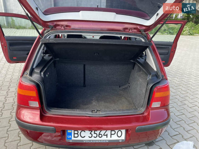 Красный Фольксваген Гольф, объемом двигателя 1.98 л и пробегом 304 тыс. км за 2999 $, фото 6 на Automoto.ua