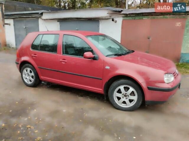 Красный Фольксваген Гольф, объемом двигателя 1.4 л и пробегом 270 тыс. км за 3350 $, фото 3 на Automoto.ua