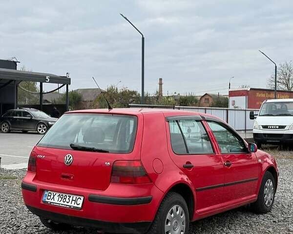 Фольксваген Гольф 2001 в Хмельницком на Automoto.ua Красный Фольксваген Гольф, объемом двигателя 1.6 л и пробегом 220 тыс. км за 4600 $, фото 3 на Automoto.ua