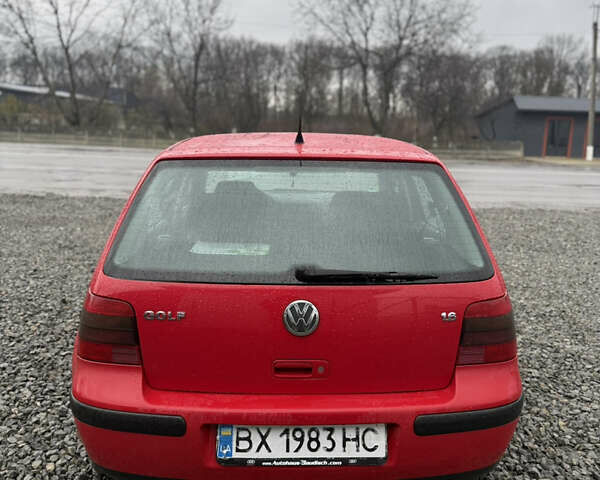 Красный Фольксваген Гольф, объемом двигателя 1.6 л и пробегом 215 тыс. км за 4799 $, фото 3 на Automoto.ua