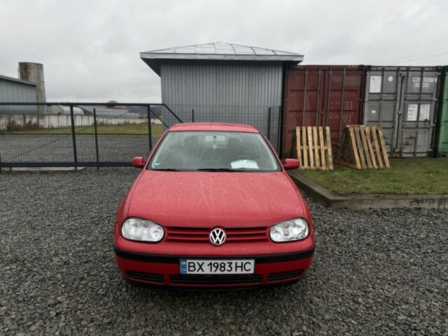 Красный Фольксваген Гольф, объемом двигателя 1.6 л и пробегом 215 тыс. км за 4850 $, фото 1 на Automoto.ua