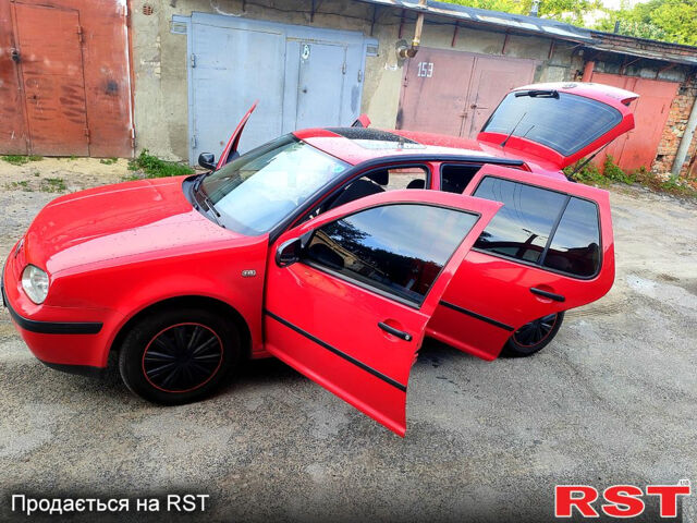 Червоний Фольксваген Гольф, об'ємом двигуна 1.6 л та пробігом 220 тис. км за 4399 $, фото 4 на Automoto.ua