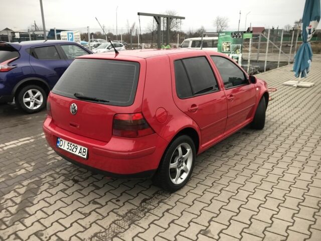 Красный Фольксваген Гольф, объемом двигателя 1.6 л и пробегом 273 тыс. км за 3399 $, фото 4 на Automoto.ua