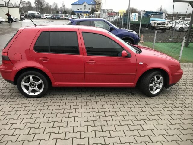 Красный Фольксваген Гольф, объемом двигателя 1.6 л и пробегом 273 тыс. км за 3399 $, фото 3 на Automoto.ua