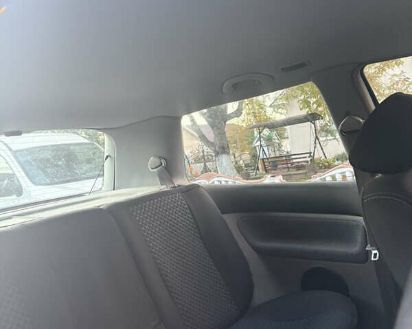 Червоний Фольксваген Гольф, об'ємом двигуна 1.4 л та пробігом 189 тис. км за 4000 $, фото 12 на Automoto.ua