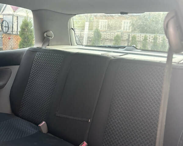 Червоний Фольксваген Гольф, об'ємом двигуна 1.4 л та пробігом 189 тис. км за 4000 $, фото 14 на Automoto.ua