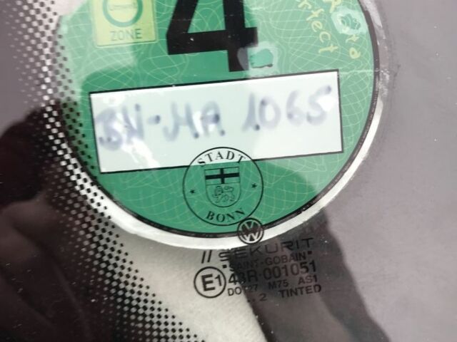 Красный Фольксваген Гольф, объемом двигателя 1.6 л и пробегом 273 тыс. км за 3399 $, фото 14 на Automoto.ua