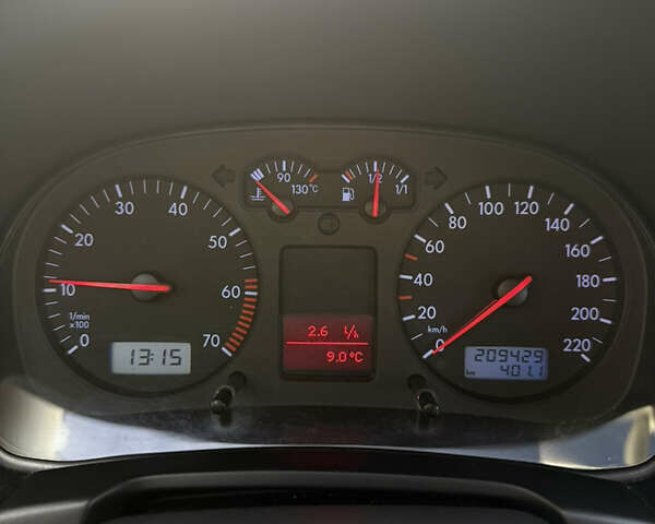 Червоний Фольксваген Гольф, об'ємом двигуна 1.39 л та пробігом 209 тис. км за 3850 $, фото 26 на Automoto.ua