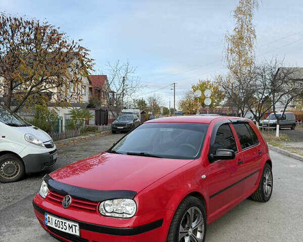 Червоний Фольксваген Гольф, об'ємом двигуна 1.39 л та пробігом 209 тис. км за 3850 $, фото 1 на Automoto.ua