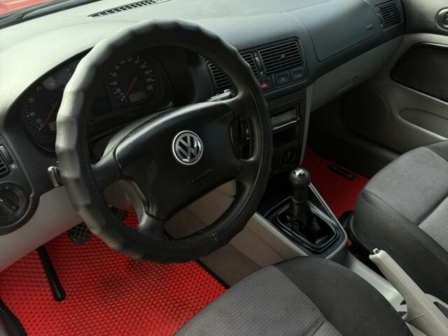 Червоний Фольксваген Гольф, об'ємом двигуна 1.4 л та пробігом 209 тис. км за 3850 $, фото 14 на Automoto.ua