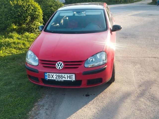 Красный Фольксваген Гольф, объемом двигателя 1.4 л и пробегом 184 тыс. км за 4850 $, фото 5 на Automoto.ua