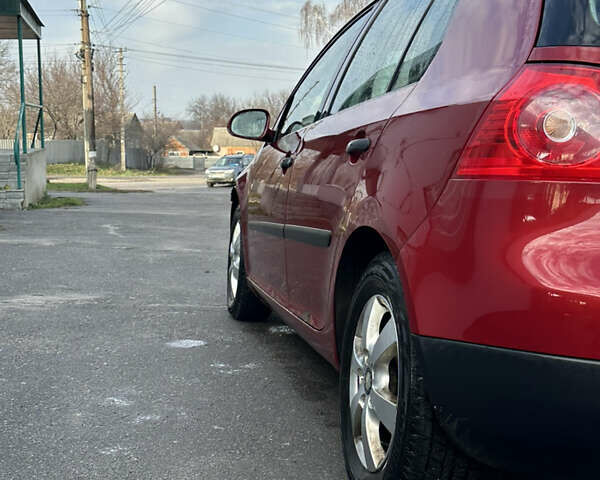 Красный Фольксваген Гольф, объемом двигателя 1.6 л и пробегом 186 тыс. км за 3750 $, фото 7 на Automoto.ua