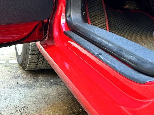 Красный Фольксваген Гольф, объемом двигателя 1.4 л и пробегом 0 тыс. км за 3400 $, фото 2 на Automoto.ua