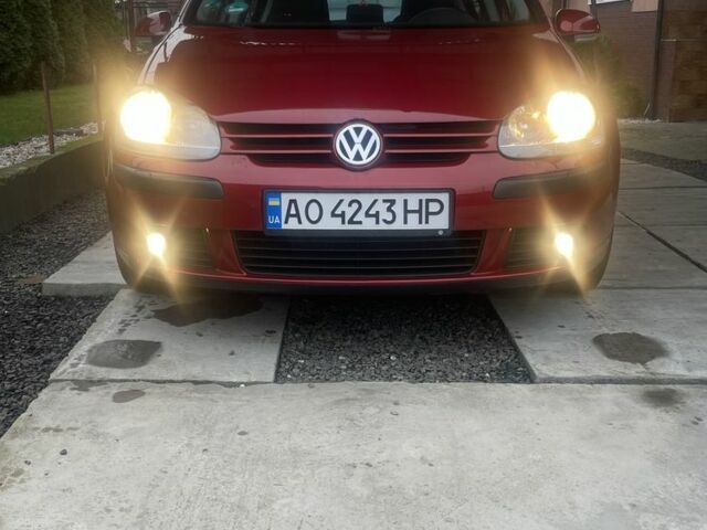 Красный Фольксваген Гольф, объемом двигателя 1.4 л и пробегом 198 тыс. км за 4500 $, фото 23 на Automoto.ua