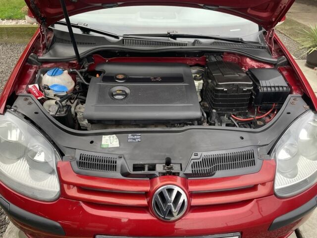 Красный Фольксваген Гольф, объемом двигателя 1.4 л и пробегом 198 тыс. км за 4500 $, фото 4 на Automoto.ua