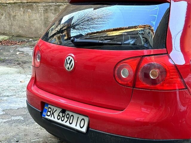 Красный Фольксваген Гольф, объемом двигателя 1.4 л и пробегом 0 тыс. км за 3400 $, фото 3 на Automoto.ua