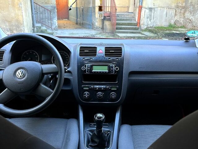 Красный Фольксваген Гольф, объемом двигателя 1.4 л и пробегом 0 тыс. км за 3400 $, фото 5 на Automoto.ua