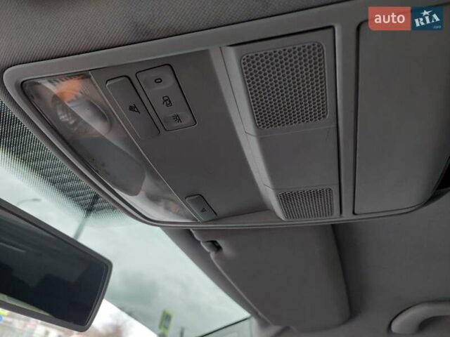 Червоний Фольксваген Гольф, об'ємом двигуна 1.9 л та пробігом 283 тис. км за 5000 $, фото 52 на Automoto.ua