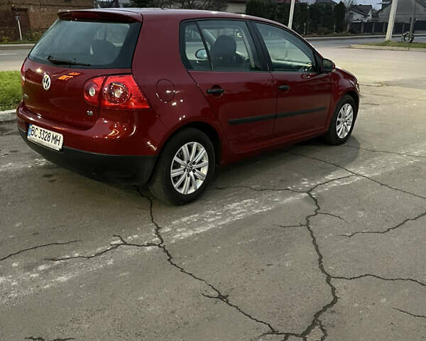Красный Фольксваген Гольф, объемом двигателя 1.6 л и пробегом 195 тыс. км за 4700 $, фото 3 на Automoto.ua