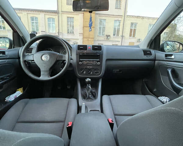 Червоний Фольксваген Гольф, об'ємом двигуна 1.6 л та пробігом 244 тис. км за 6200 $, фото 8 на Automoto.ua