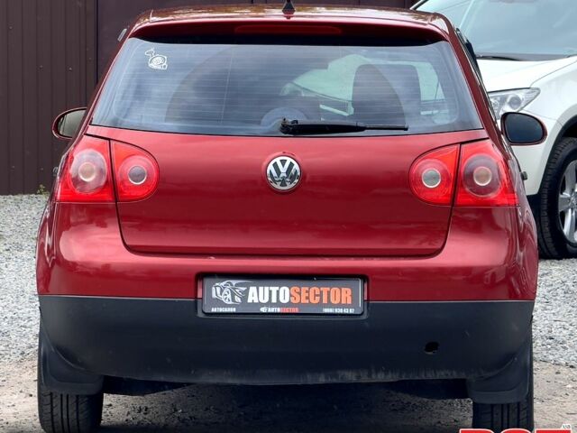 Червоний Фольксваген Гольф, об'ємом двигуна 1.4 л та пробігом 220 тис. км за 4500 $, фото 2 на Automoto.ua