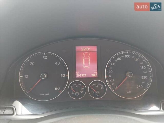 Червоний Фольксваген Гольф, об'ємом двигуна 1.9 л та пробігом 283 тис. км за 5000 $, фото 31 на Automoto.ua