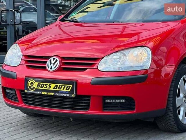 Красный Фольксваген Гольф, объемом двигателя 1.39 л и пробегом 198 тыс. км за 6300 $, фото 6 на Automoto.ua