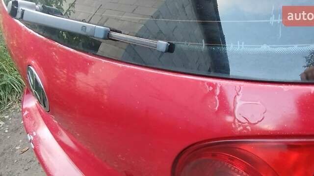Красный Фольксваген Гольф, объемом двигателя 2 л и пробегом 286 тыс. км за 4200 $, фото 29 на Automoto.ua