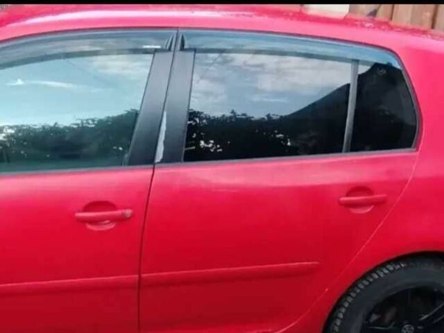 Красный Фольксваген Гольф, объемом двигателя 2 л и пробегом 286 тыс. км за 3950 $, фото 18 на Automoto.ua