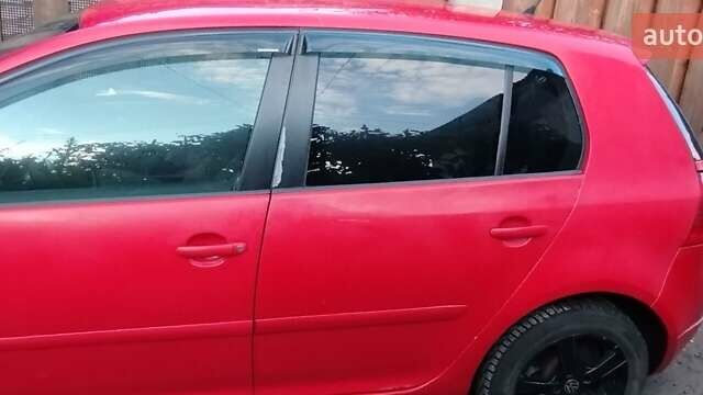 Красный Фольксваген Гольф, объемом двигателя 2 л и пробегом 286 тыс. км за 4200 $, фото 30 на Automoto.ua