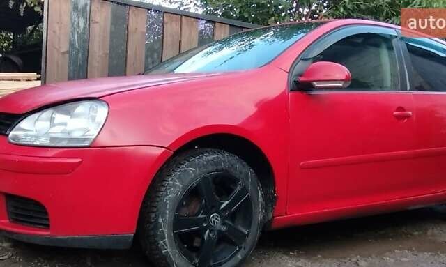 Красный Фольксваген Гольф, объемом двигателя 2 л и пробегом 286 тыс. км за 4200 $, фото 12 на Automoto.ua