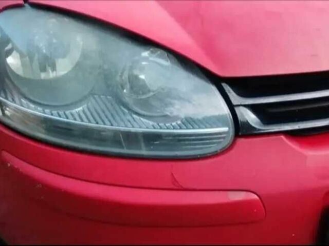 Красный Фольксваген Гольф, объемом двигателя 2 л и пробегом 286 тыс. км за 3950 $, фото 12 на Automoto.ua