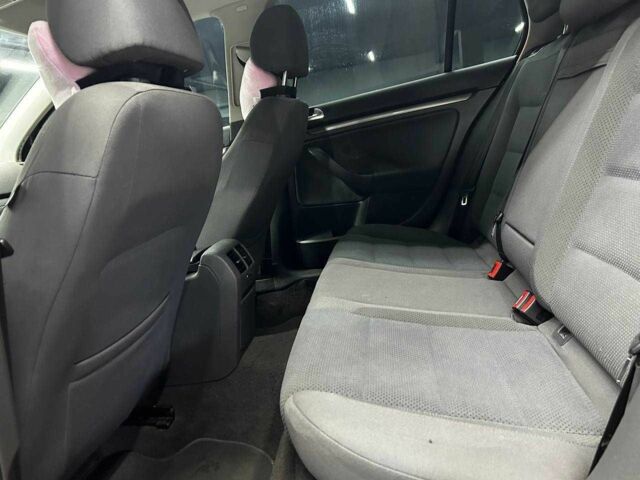 Червоний Фольксваген Гольф, об'ємом двигуна 1.6 л та пробігом 288 тис. км за 6600 $, фото 9 на Automoto.ua