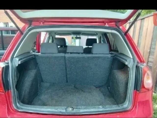 Красный Фольксваген Гольф, объемом двигателя 2 л и пробегом 286 тыс. км за 3950 $, фото 17 на Automoto.ua