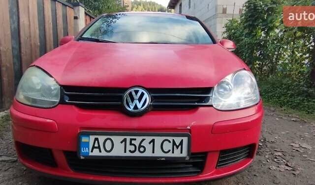 Красный Фольксваген Гольф, объемом двигателя 2 л и пробегом 286 тыс. км за 4200 $, фото 10 на Automoto.ua
